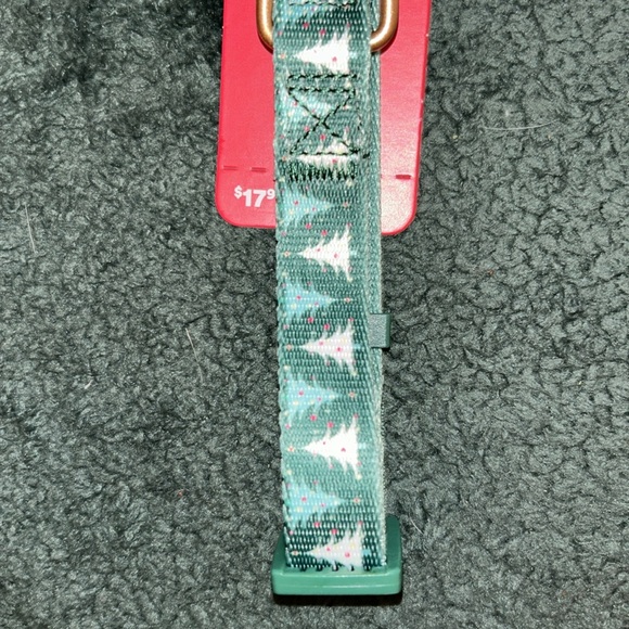 Merry Makings Holiday Tree Print Dog Collar (M) w/Matching Leash 6ft - Picture 5 of 6